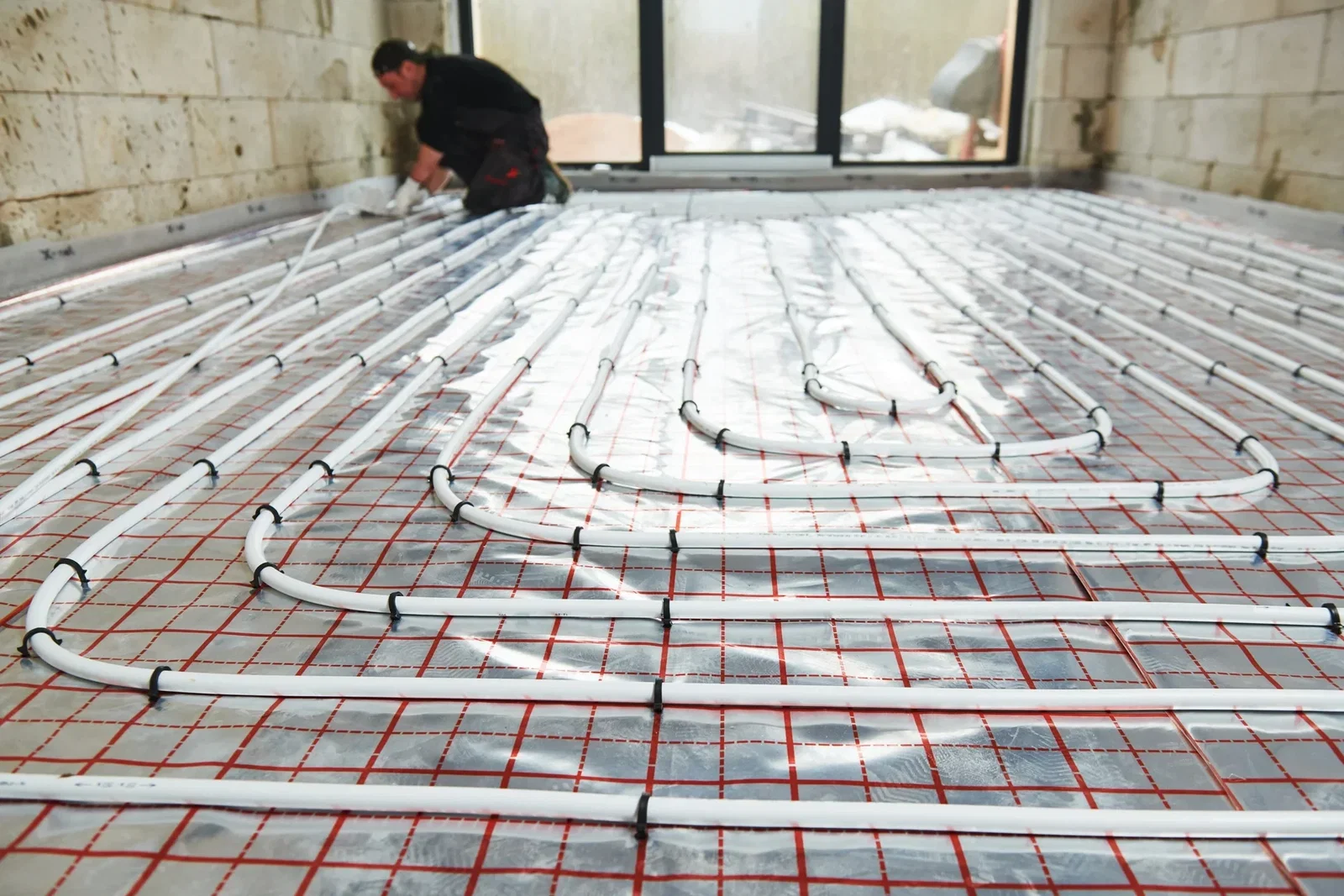 Microcement slaapkamervloer in combinatie met vloerverwarming — warm en efficiënt